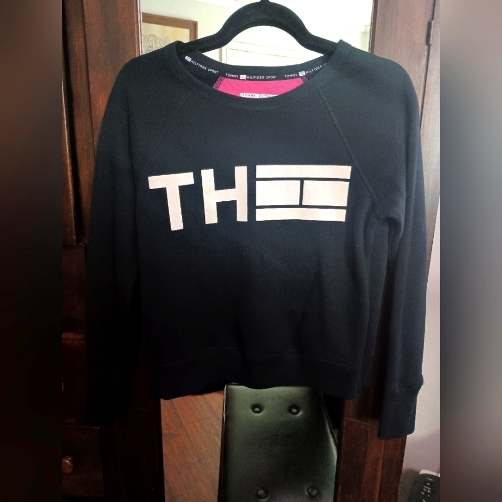 Tommy Hilfiger Sport Black Sweater with Graphic Design